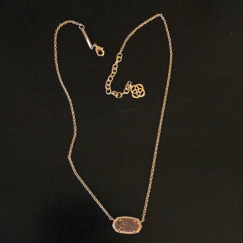 Kendra Scott necklace in Rose gold